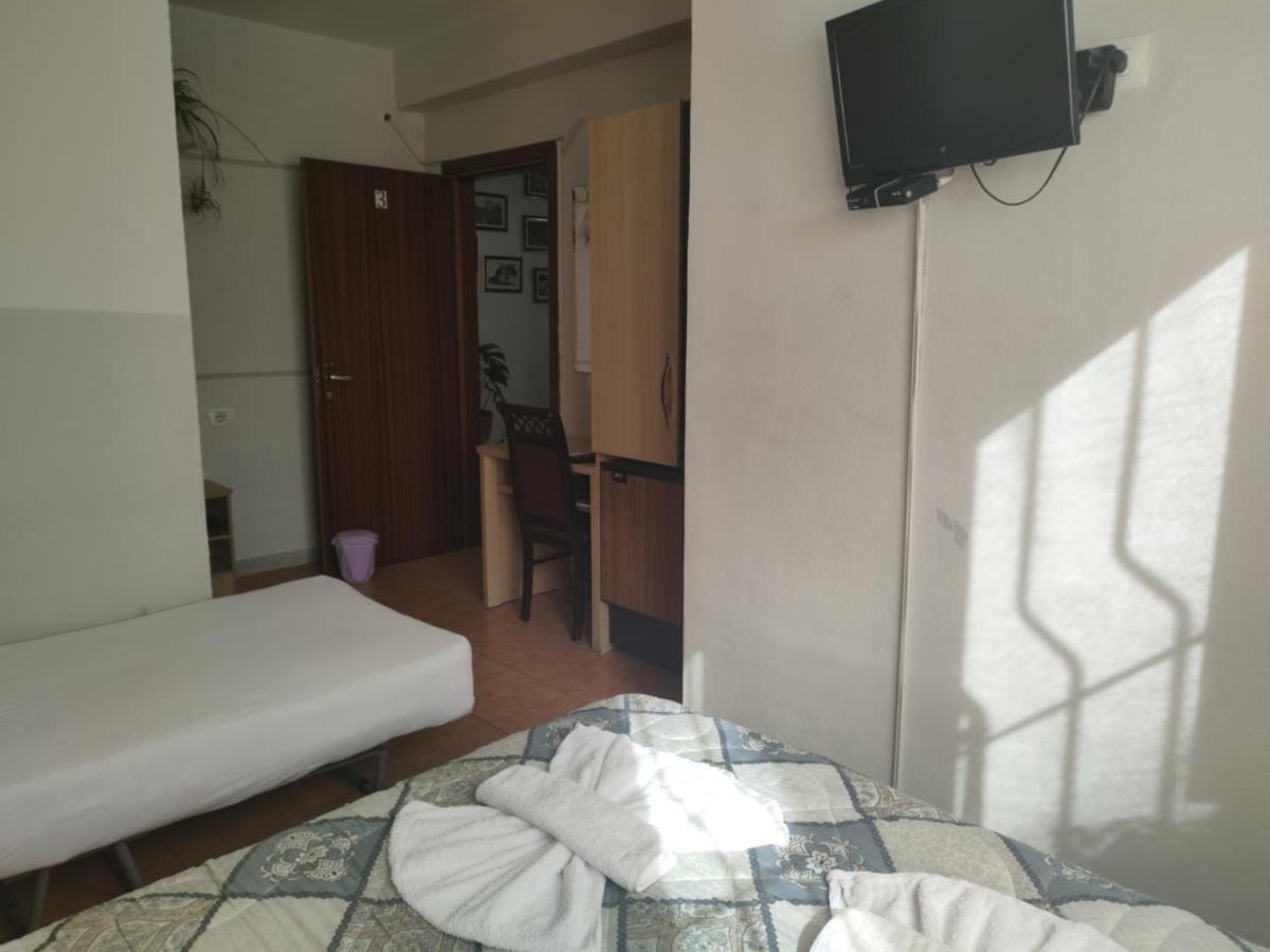 טיראנה Guest House De Rada מראה חיצוני תמונה
